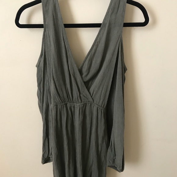 Romper - Picture 2 of 4